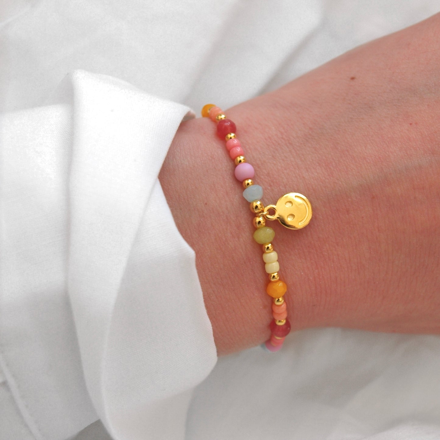 Buntes Perlenarmband Smiley