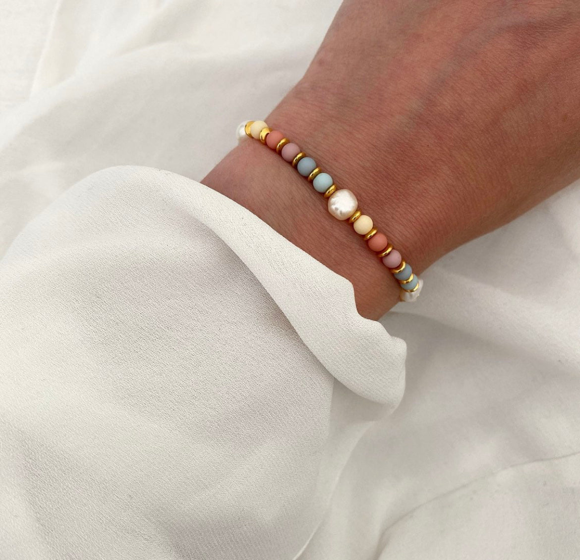 Perlenarmband Regenbogen Farbverlauf