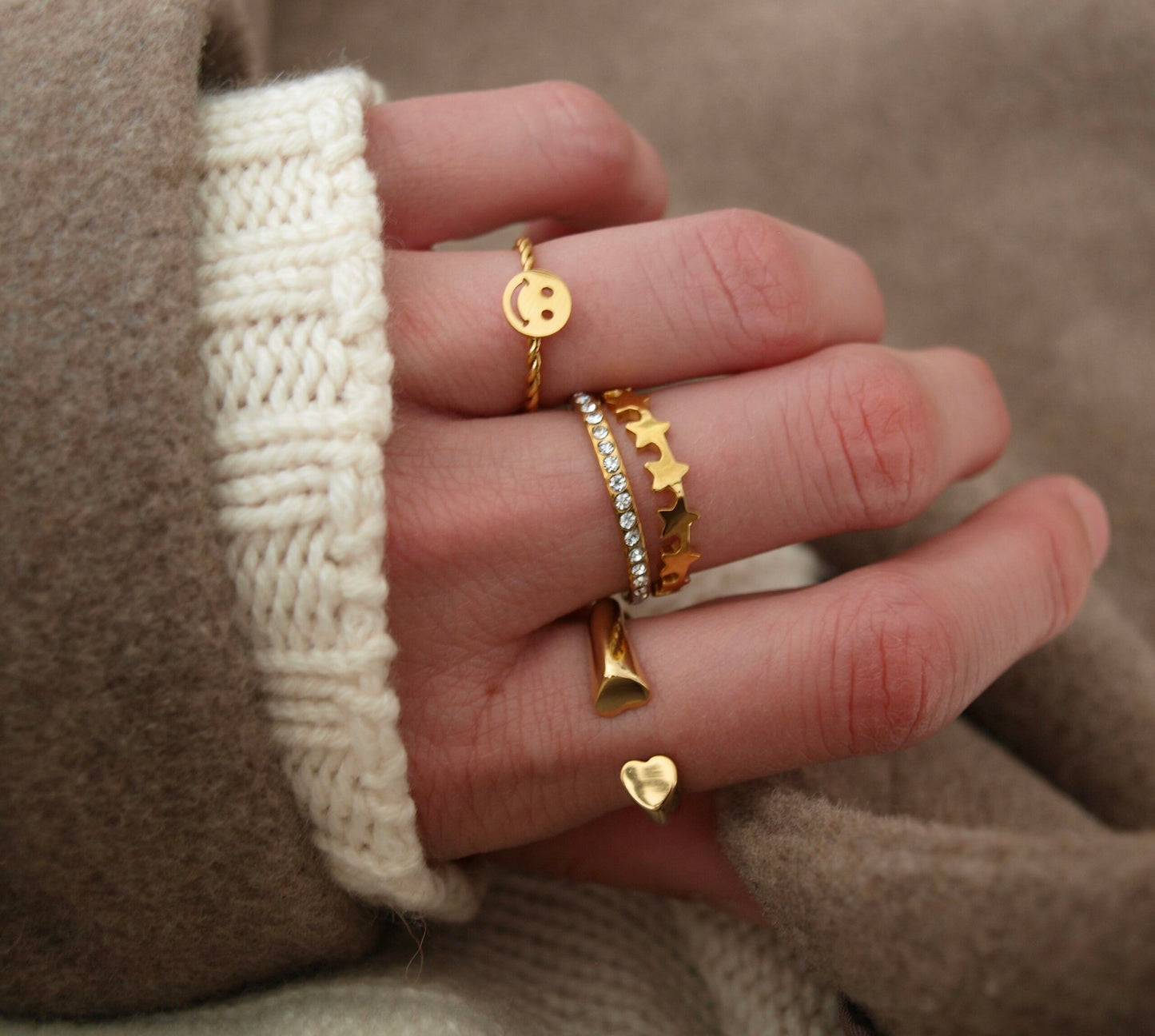 Little Hearts Ring