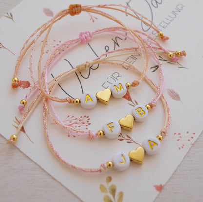 Buchstabenarmband „Flowerfield“