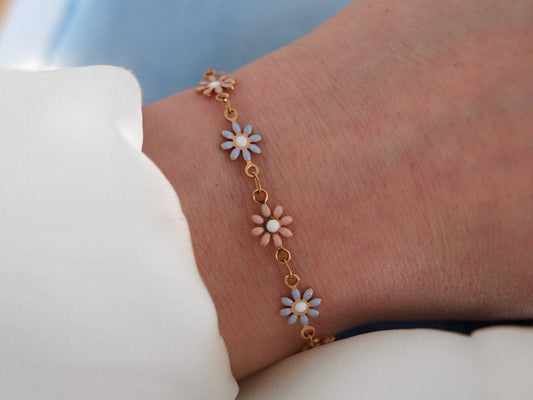 Rosé Flower Bracelet